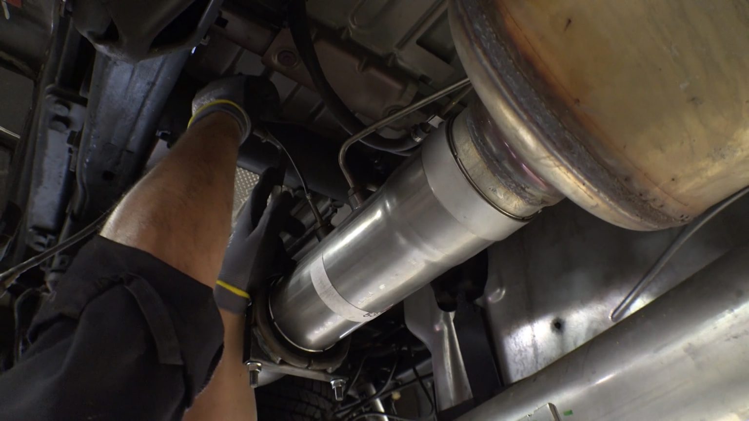 97675 Monster Exhaust 5" System for 201719 & 20202022 Chevy/GMC 6.6L