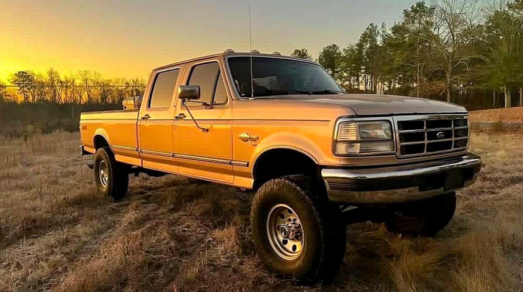 The Banks iDash is bringing info to this gorgeous old truck