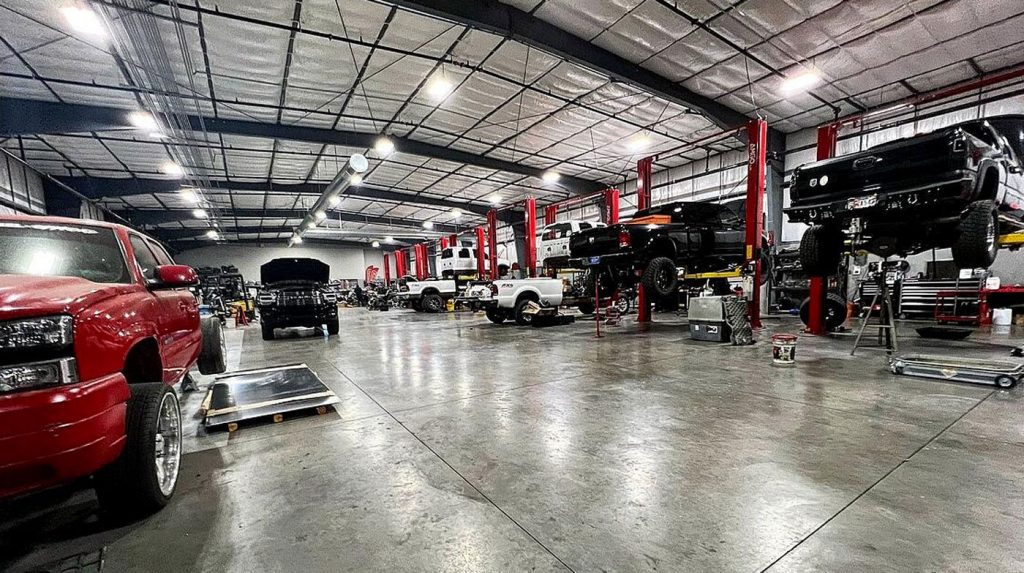 Absolutely sprawling work bays inside Sin City Diesel