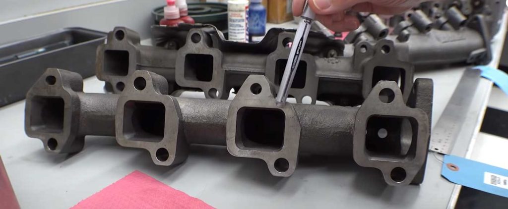 Gale compares the Banks High-Performance exhaust manifold to the stock version on this Super-Turbo episode of Building A Monster Truck