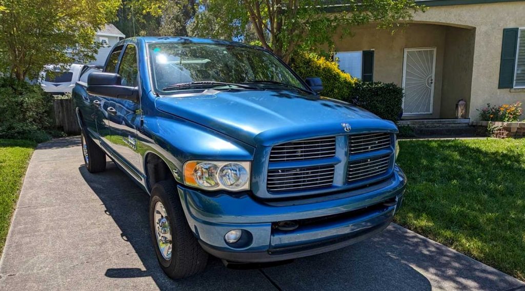 Front end of the 2003 Dodge RAM