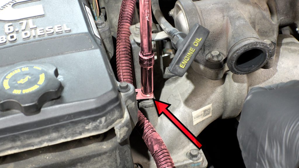 Remove 12V P Clamp