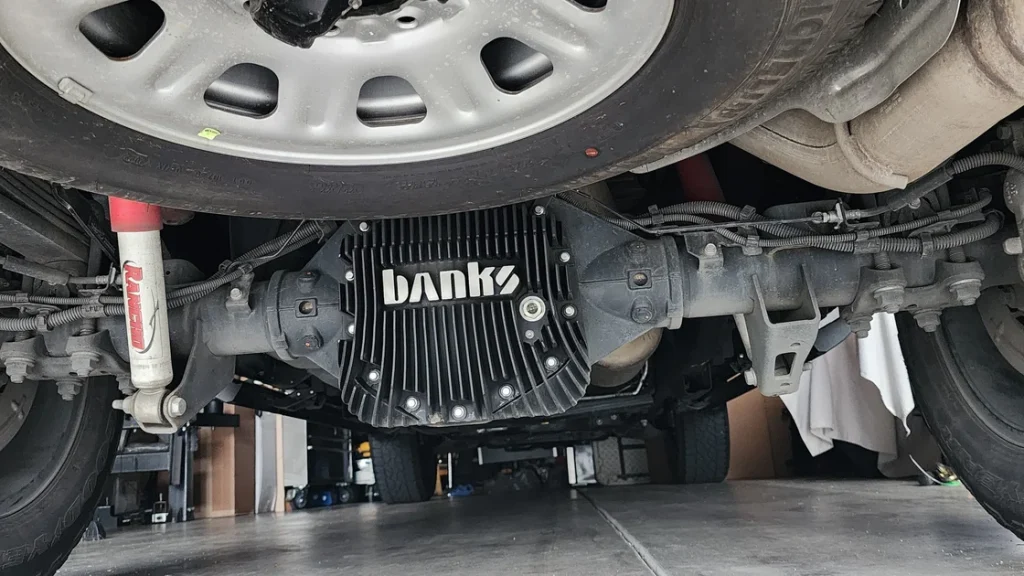 Banks CoolRunner Oil Pan and Ram-Air Differential Cover Installed on GMC Denali 2500