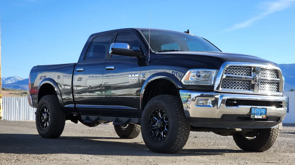 Hector Gordillo's Monster-Ram install on Dodge RAM 3500