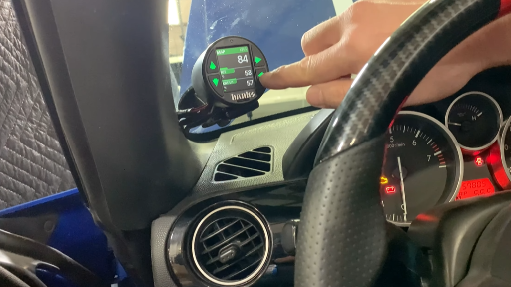 iDash Pro real‑time engine data display