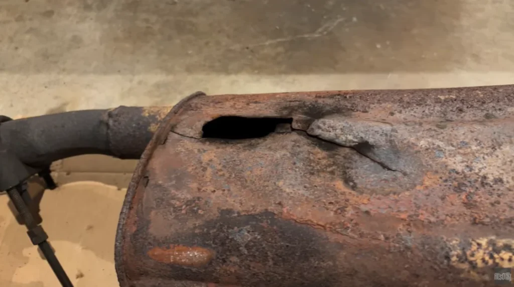 Rusted Jeep Cherok