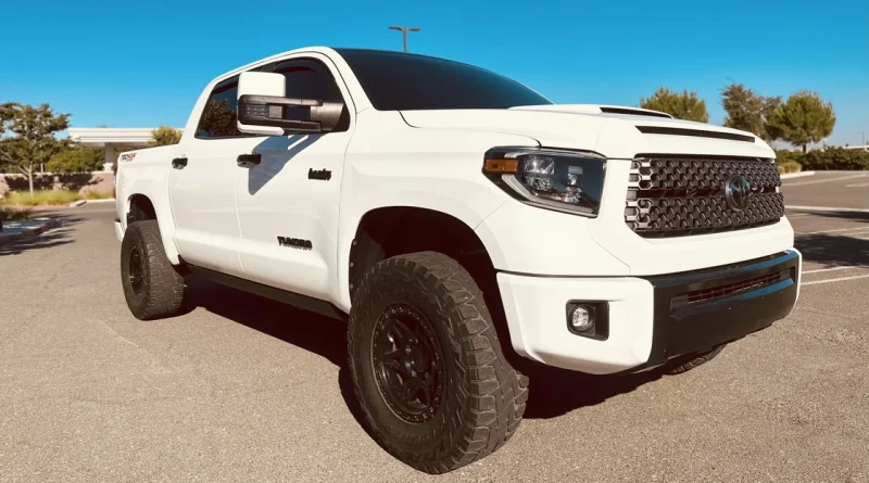 Banks PedalMonster installed in Toyota Tundra