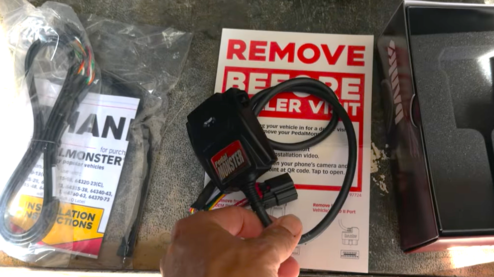 Pedal Monster unboxing