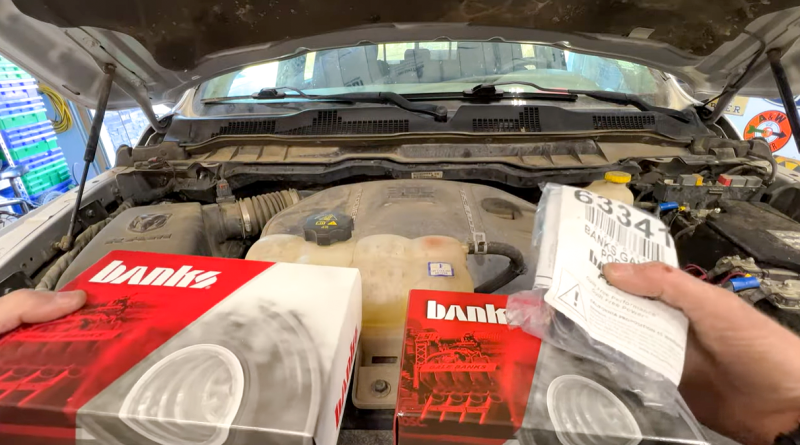Banks Derringer and iDash installed on RAM 1500 EcoDiesel